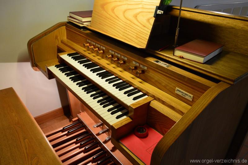 Hergiswil Reformierte Kirche Spieltisch